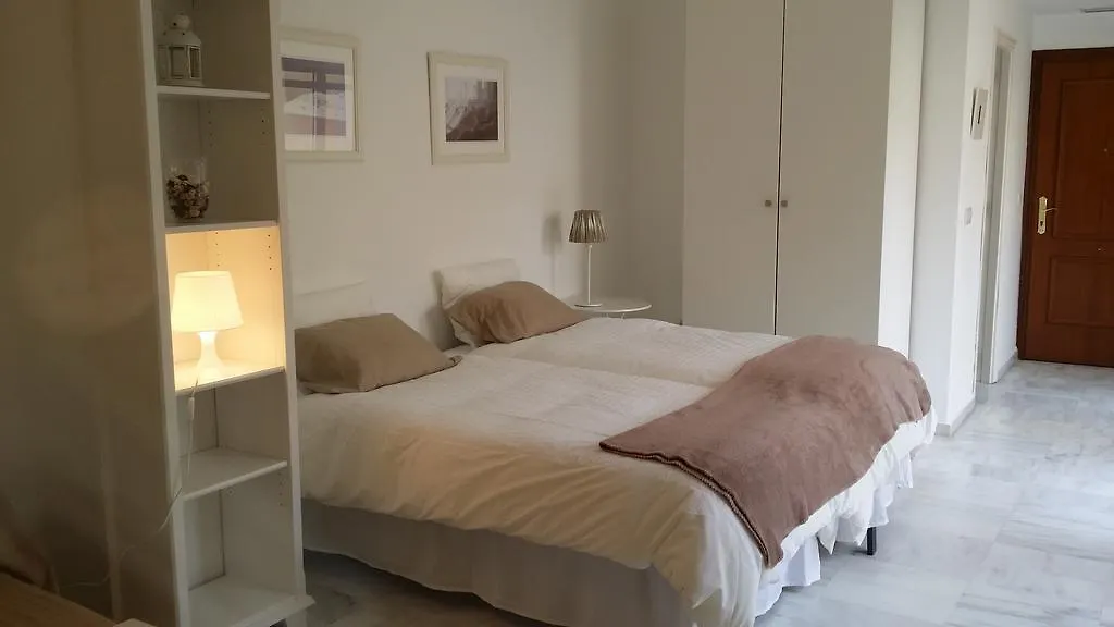 Apartament Apartamento Blanco Calle Pureza Hotel Sewilla