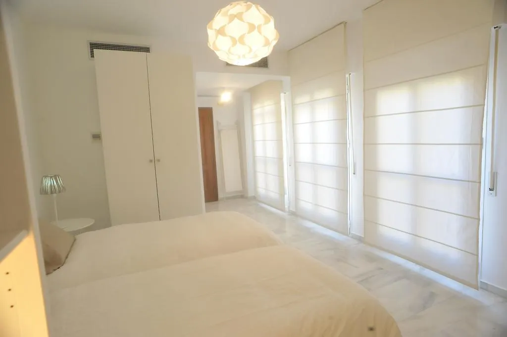 Apartment Apartamento Blanco Calle Pureza Hotel Seville